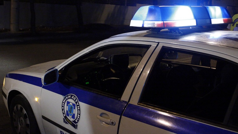 Έβγαλε όπλο σε μπαρ