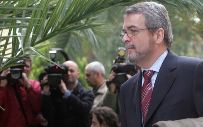 Στο σκαμνί ο Μ. Χριστοφοράκος και Θ. Τσουκάτος για τα «μαύρα» ταμεία της Siemens