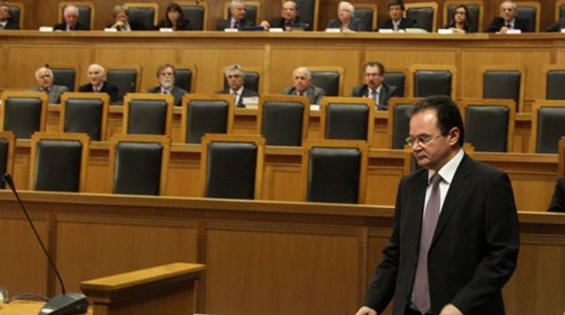 Συνολικά 13 αρχεία με το όνομα Παπανδρέου υπάρχουν στην λίστα Λαγκάρντ – Αυτή την ώρα προβάλλεται το CD της λίστας