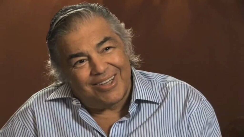 Βίντεο: Ο Ααρόν Ρούσο αποκαλύπτει τους σχεδιασμούς της ΝΤΠ και της οικογένειας Ροκφέλερ