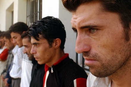 Της ελληνοποιήσεως το κιγκλίδωμα: Αλβανοί απέκτησαν Έλληνες προγόνους με πλαστά χαρτιά!