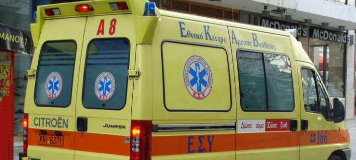 Γυναίκα στο Χαλάνδρι έπεσε στο κενό από μπαλκόνι που είχε παραδωθεί στις φλόγες