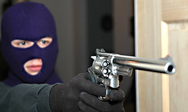 Τρεις συλλήψεις για ληστεία 30χρονου στη Μεσσήνη