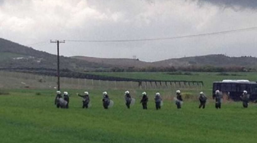 Συγκέντρωση αναρχικών έξω από τις φυλακές Δομοκού