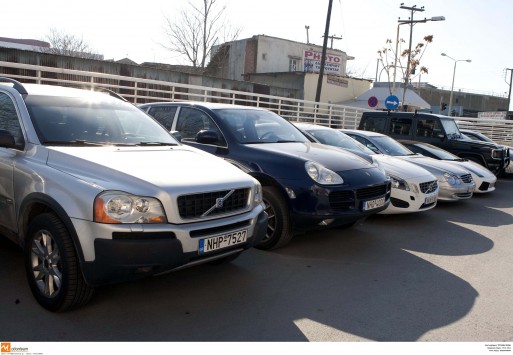 Κόρινθος: Εξιχνιάστηκε μεγάλη υπόθεση απάτης με κατεσχεμένα αυτοκίνητα