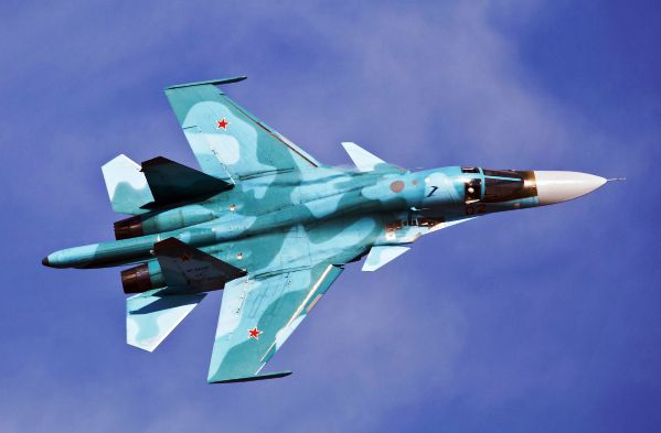 Δείτε μέσα από τα cockpit ρωσικών Su-34, και Su-27 (vid)