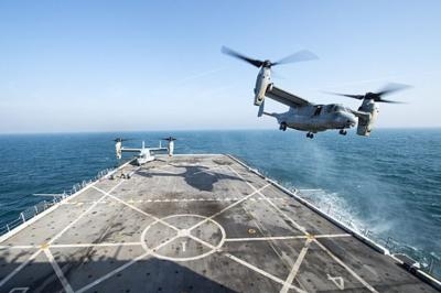 MV-22 Osprey και AV-8B Harrier νότια της Κίνας [βίντεο]