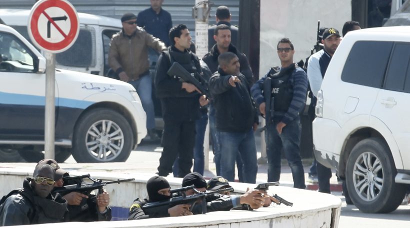 Τυνησία: Ο πρωθυπουργός έπαυσε έξι διοικητές μετά την επίθεση στο μουσείο του Μπαρντό