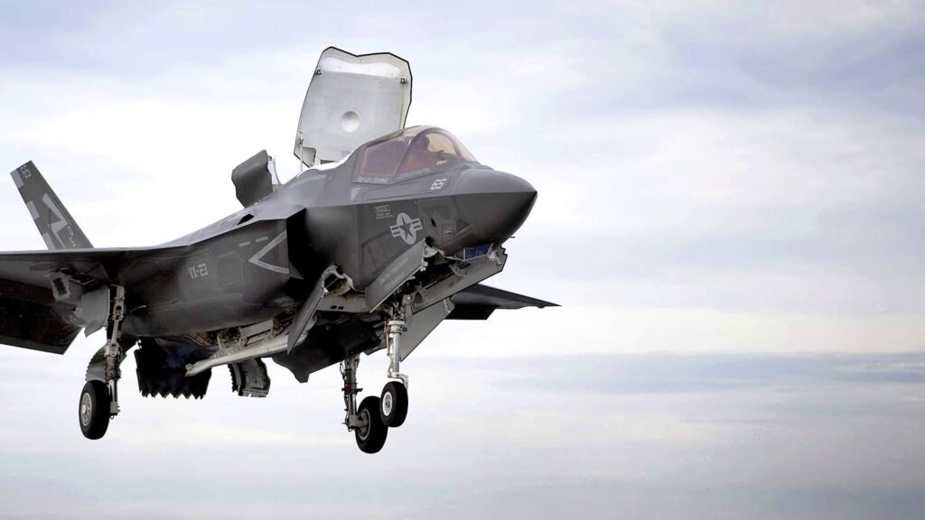 Εναέριος ανεφοδιασμός F-35 από KC-130 [βίντεο]