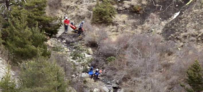 Διασώστες: “Δεν βρίσκουμε σώματα, μόνο κομμάτια τους στο μέγεθος λάπτοπ”