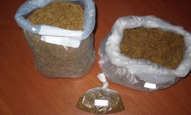 Χανιά: Θα πουλούσαν ενάμιση κιλό παράνομου καπνού