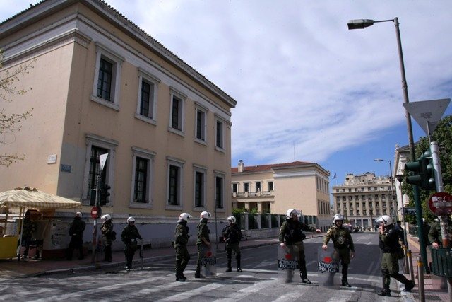 Αυτόφωρο για τους καταληψίες της Πρυτανείας ζητά ο εισαγγελέας