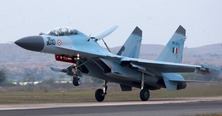 Η Αγκόλα περιμένει τα μαχητικά Su-30 [βίντεο]