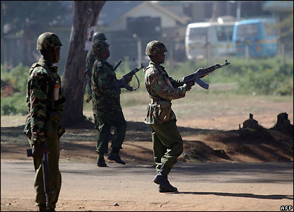 Τουλάχιστον 70 νεκροί από την επίθεση των ισλαμιστών σε πανεπιστήμιο της Κένυας