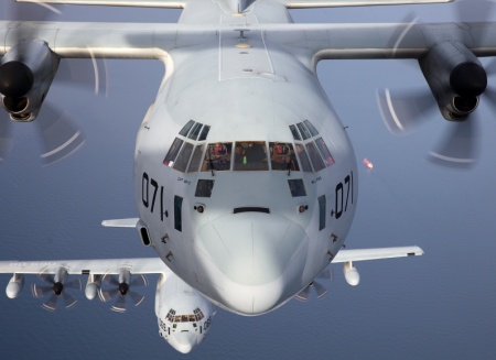 KC-130J υποστηρίζουν δυνάμεις άμεσης επέμβασης [βίντεο]