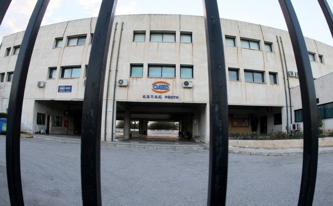 Η 22χρονη που επιτέθηκε με μαχαίρι στις συμμαθήτριές της: «Ήθελα να τις τραυματίσω και όχι να τις σκοτώσω»