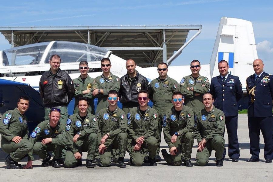 Τελετή αποφοίτησης των Ιταλών εκπαιδευομένων από τα ελληνικά T-6