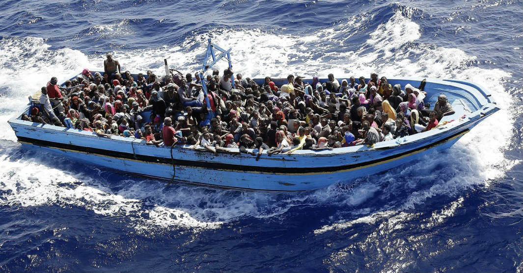 350 νέοι λάθρο στα ελληνικά παράλια