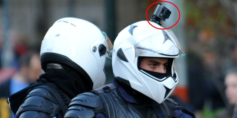 Με κάμερες στο κράνος άνδρες της Αστυνομίας [εικόνες]