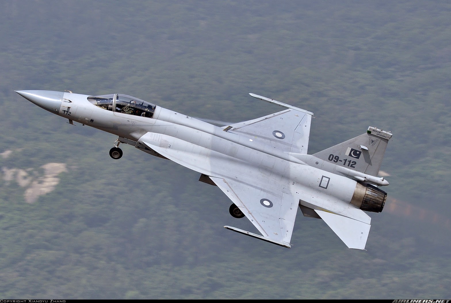 Η Ινδία περιορίζει την προμήθεια Rafale και η Γαλλία προωθεί πώληση ηλεκτρονικών στο Πακιστάν!