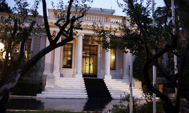 Κυβέρνηση: Ανησυχούμε περισσότερο από τους Αμερικανούς για την τρομοκρατία