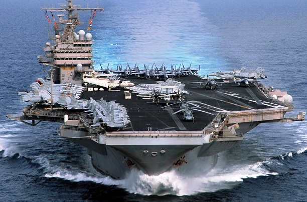 Το USS Theodore Roosevelt αναγκάζει ιρανική νηοπομπή να επιστρέψει στο Ιράν