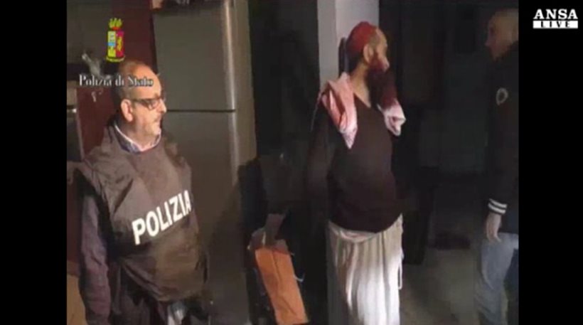 Ιταλία: “Η Αλ Κάιντα σχεδίαζε επίθεση στο Βατικανό” – Συνελήφθησαν 18 τρομοκράτες και δύο συνεργάτες του Μπιν Λάντεν! (vid)