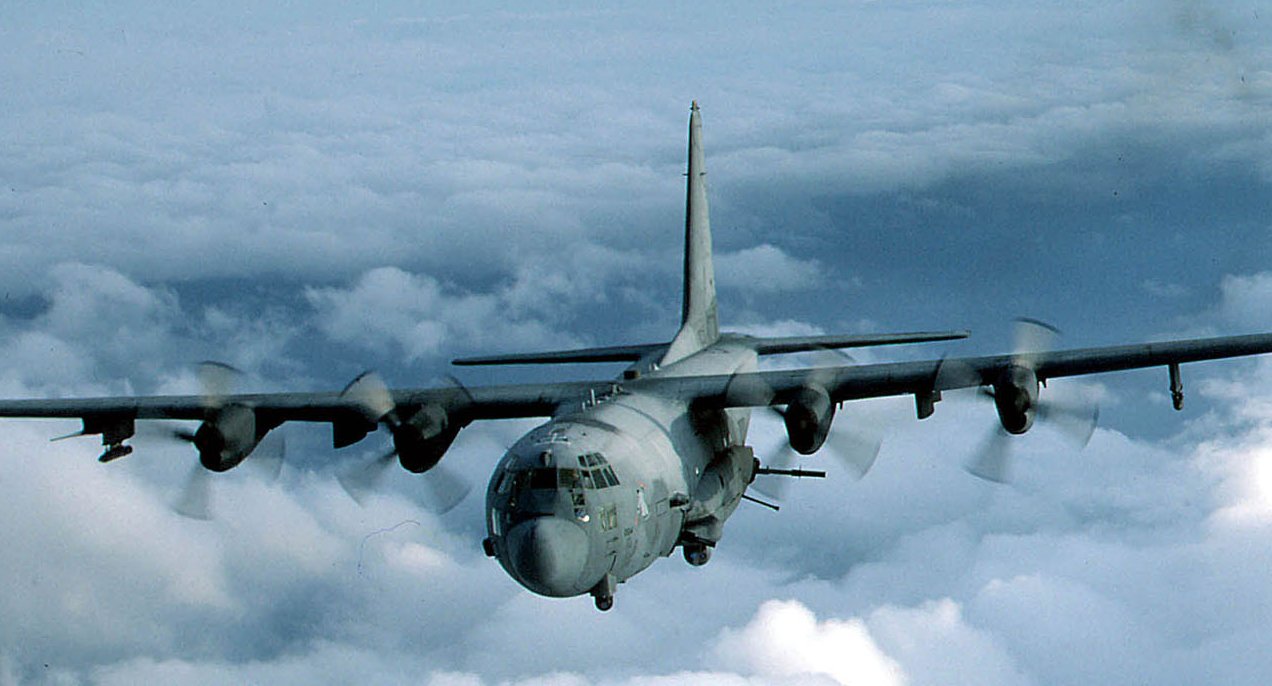 ΗΠΑ: Καταδρομείς και πυρά από AC-130 [βίντεο]