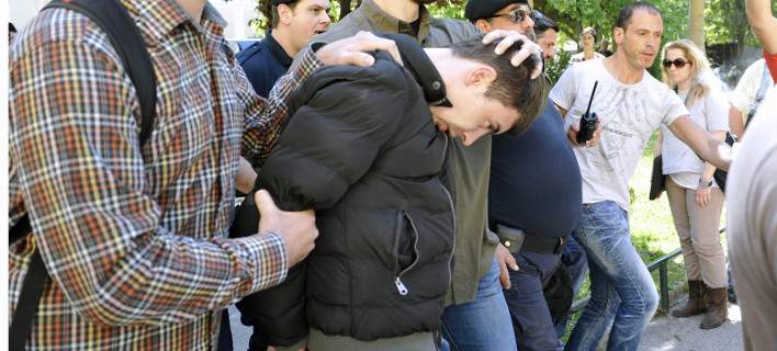 Οι ανατριχιαστικές λεπτομέρειες του τέρατος που δολοφόνησε το 4χρονο κοριτσάκι που είχε την ατυχία να είναι κόρη του – Ήταν ζευγάρι με τον Βούλγαρο φίλο του