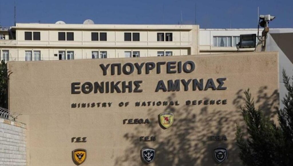 Σκληρή απάντηση από ΥΠΕΘΑ για δημοσιεύματα στοχοποίησης σε Ν.Τόσκα και Γ.Ταφύλλη