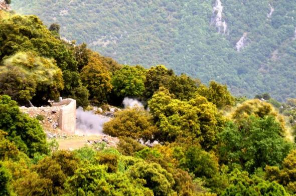 Εξουδετέρωσαν χειροβομβίδα σε σπίτι στην Πύλη Τρικάλων (βίντεο)