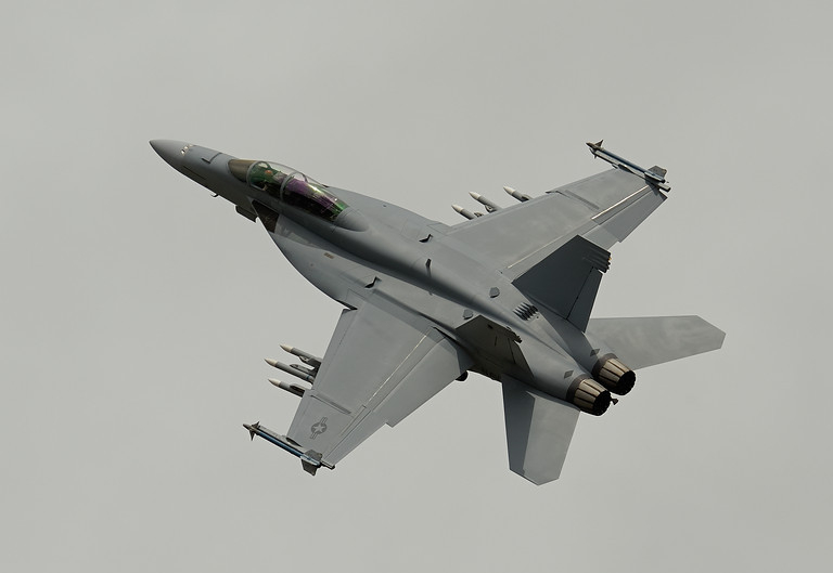 Το Κουβέιτ παραγγέλνει F-18 Super Hornet [βίντεο]