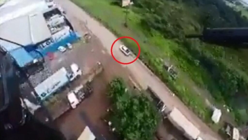 Βραζιλία: Η αστυνομία σταματά έμπορο ναρκωτικών με πυρά από ελικόπτερο [βίντεο]