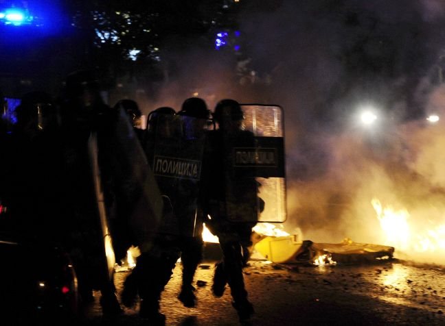 ΠΓΔΜ: Μεγάλη αστυνομική επιχείρηση για τη σύλληψη ένοπλης ομάδας