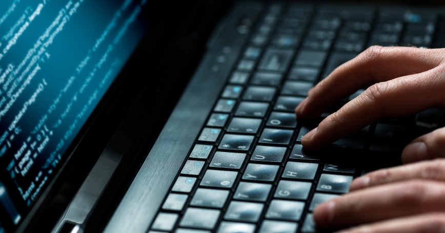 Σύλληψη  13χρονου Αλβανού για εξύβριση  μέσω διαδικτύου