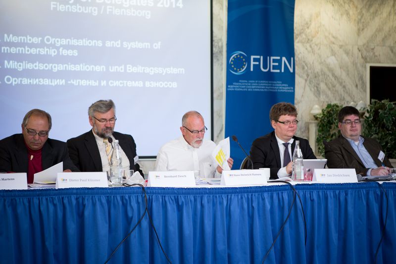 Πρόκληση του προέδρου της FUEN από την Κομοτηνή: Μίλησε για «τουρκική» μειονότητα