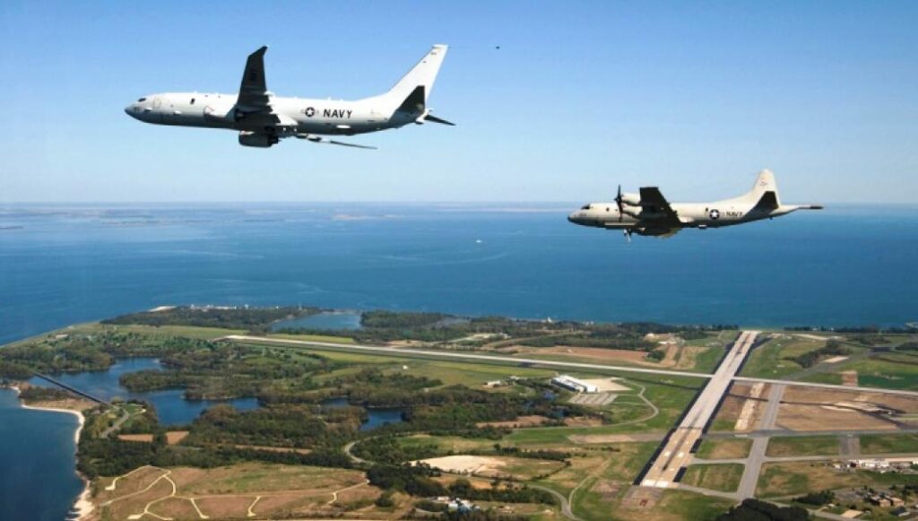 P-8A Poseidon καταγράφει τα τεχνητά νησιά των Κινέζων με το κινεζικό Ναυτικό να προειδοποιεί: “You go now”! – Βίντεο