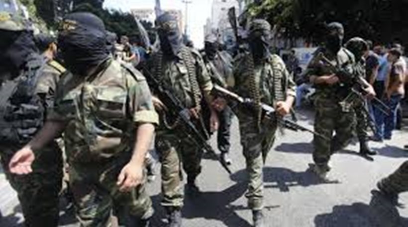 Επιθέσεις τζιχαντιστών στο Ιράκ- Φορτηγά με εκρηκτικά εναντίον κρησφύγετων