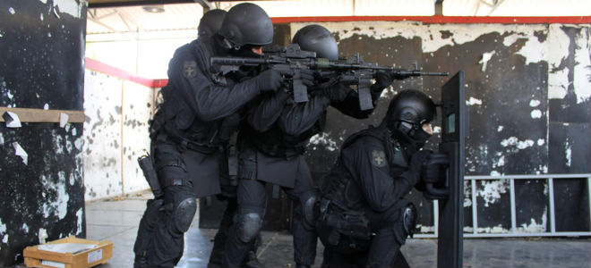 Mεγάλη επιχείρηση της Αστυνομίας για την σύλληψη του Β.Παλαιοκώστα – Πληροφορίες για μια αυτοκτονία