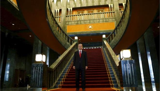 Ερντογάν: “Θα παραιτηθώ αν ο ηγέτης της αξιωματικής αντιπολίτευσης βρει έστω και ένα χρυσό κάθισμα λεκάνης στο προεδρικό παλάτι”