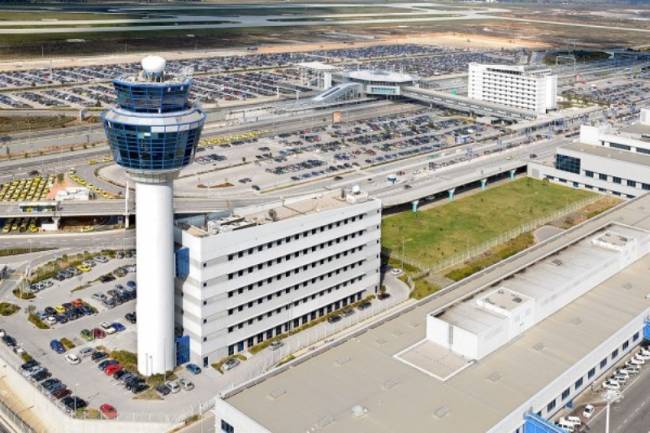 Στα ύψη η επιβατική κίνηση στο Eλευθέριος Βενιζέλος