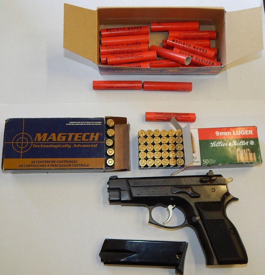 Ρέθυμνο: Χειροπέδες για όπλο και δυναμιτάκια