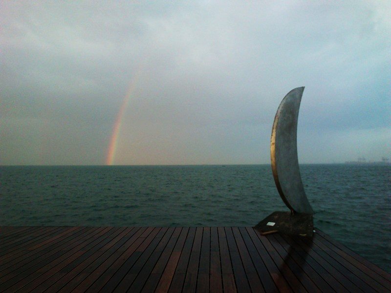 Προσπάθησαν να κλέψουν το «φεγγάρι» της νέας παραλίας στη Θεσσαλονίκη