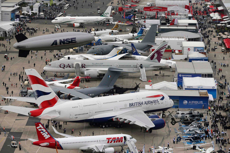 Le Bourget 2015: Οι δραστηριότητες της 2ης ημέρας της μεγάλης αεροπορικής έκθεσης