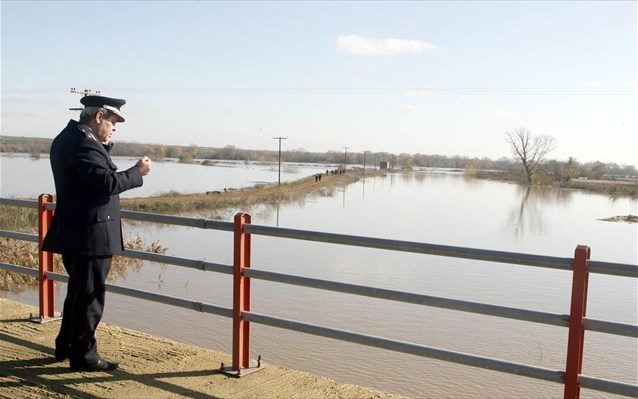 Έβρος: Συνελήφθη 50χρονος για διακίνηση 21 λαθρομεταναστών