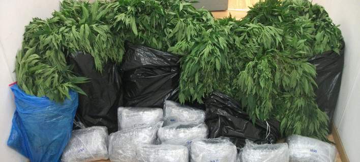 Συλλήψεις μελών σπείρας ναρκωτικών – Μεταξύ αυτών και γιος γνωστού επιχειρηματία (εικόνες)