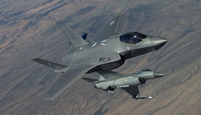Το F-35 δεν μπορεί να στρίψει… Αεροσκάφος F-16D Block 40 υπερίσχυσε σε εικονική αερομαχία