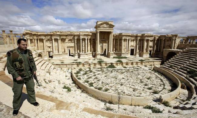 Συρία: Δεκάδες οικογένειες εγκαταλείπουν την Παλμύρα