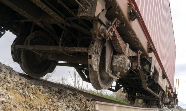 Τέμπη: Εκτροχιασμός εμπορικής αμαξοστοιχίας σε τούνελ