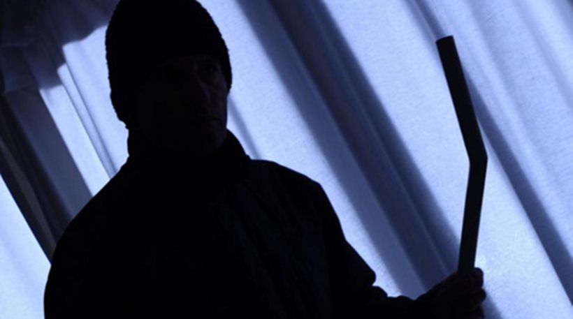 Ρήμαζε σχολεία, καταστήματα και εξοχικά στη Χαλκιδική